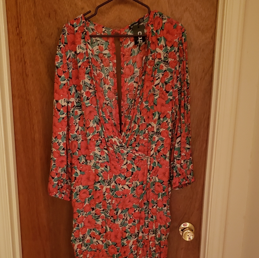 Boohoo Rose Ruched Wrap Dress